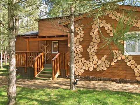 CHAMBRE 4 personnes - Hôtel insolite PMR