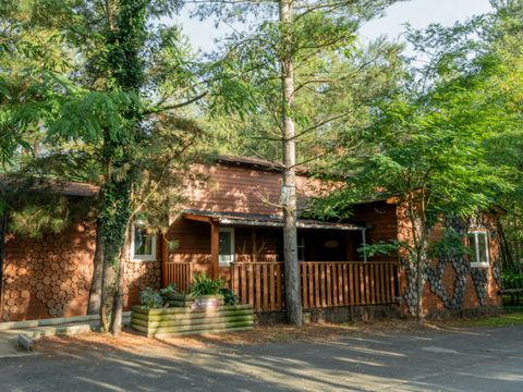 CHAMBRE 5 personnes - Hôtel insolite 