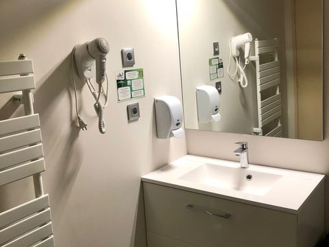 CHAMBRE 6 personnes - Hôtel insolite 