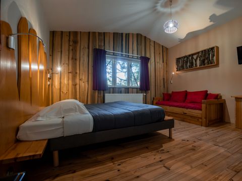 CHAMBRE 6 personnes - Hôtel insolite 