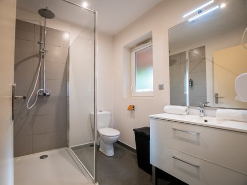 CHAMBRE 6 personnes - Hôtel insolite 