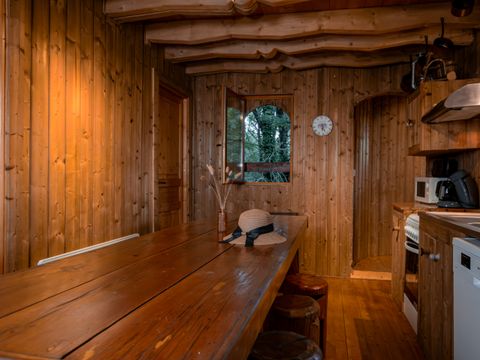 Hébergement 10 personnes - Château dans les branches