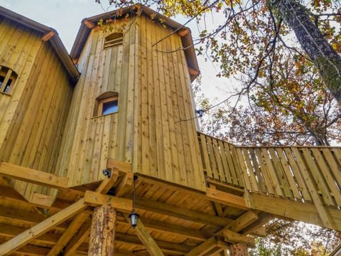 Hébergement 10 personnes - Manoir dans les branches