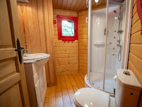 HÉBERGEMENT INSOLITE 10 personnes - Manoir dans les branches