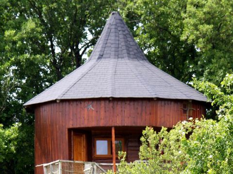 HÉBERGEMENT INSOLITE 6 personnes - Maison dans les branches