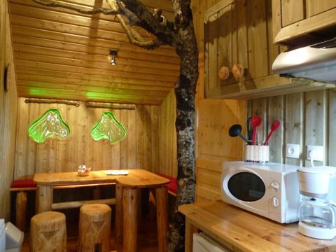 HÉBERGEMENT INSOLITE 6 personnes - Maison dans les branches