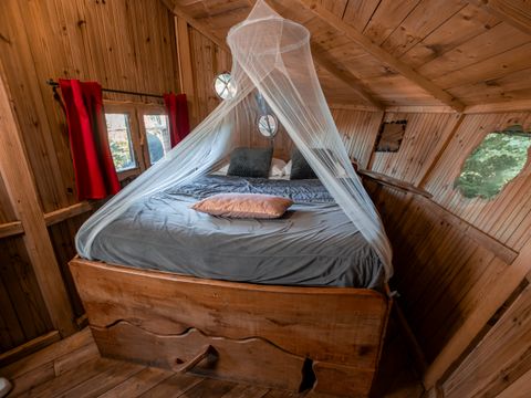 Hébergement 2 personnes - Cabane dans les arbres (avec toilettes sèches, sans douche)