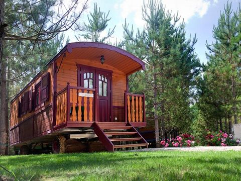 HÉBERGEMENT INSOLITE 5 personnes - Roulotte