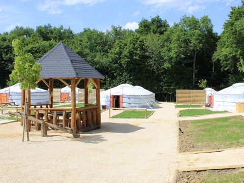 Hébergement 7 personnes - Yourte (sans toilette, ni douche)