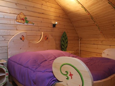 HÉBERGEMENT INSOLITE 6 personnes - Maison Poule