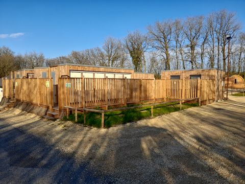 HÉBERGEMENT INSOLITE 8 personnes - Krapahutte 