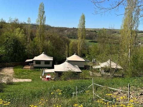 TENTE 4 personnes - Tente Meublée Cyrius 4 Personnes