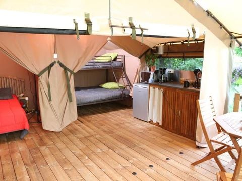Tente en toile et en bois 4 personnes - VICTORIA sans sanitaires