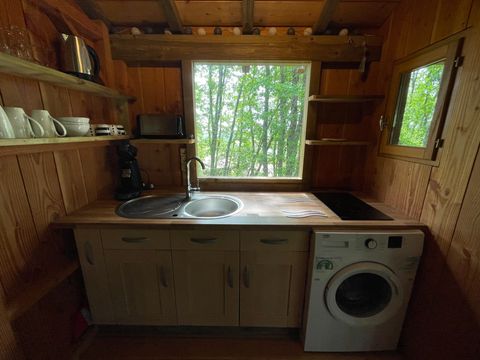 Insolite 6 personnes - Cabane perchée familiale avec jacuzzi dans les bois 1/6 pers