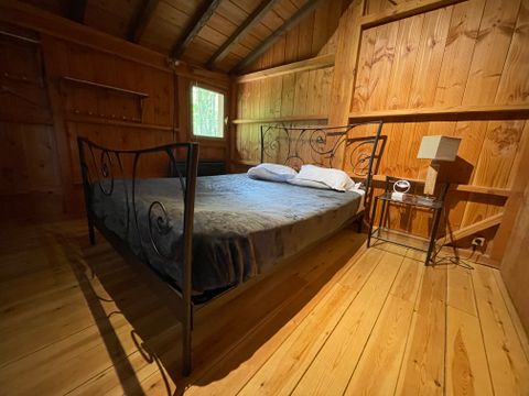 Insolite 6 personnes - Cabane perchée familiale avec jacuzzi dans les bois 1/6 pers