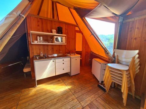 Hébergement 7 personnes - Tipi Lodge 6/7 pers