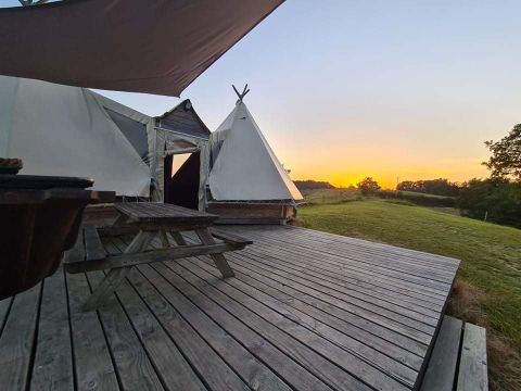 Hébergement 7 personnes - Tipi Lodge 6/7 pers