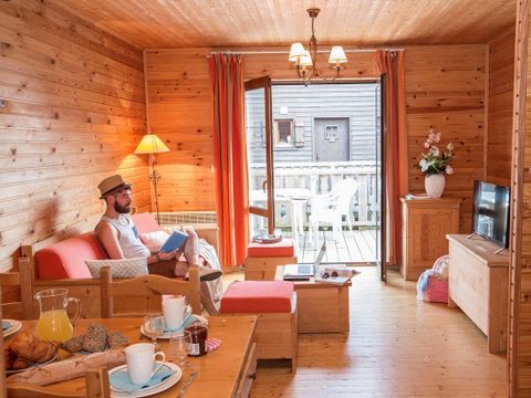 APPARTEMENT 5 personnes - 2 pièces 4/5 pers. côté lac