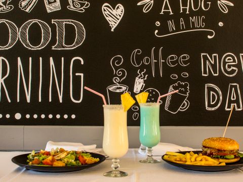 Apartaments Comte d'Empuries - Camping Girona