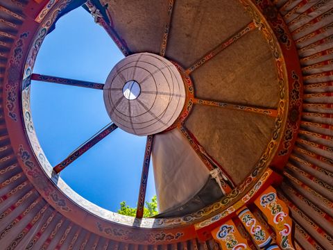 HÉBERGEMENT INSOLITE 6 personnes - sans sanitaires