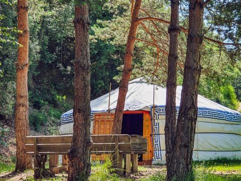 HÉBERGEMENT INSOLITE 6 personnes - sans sanitaires