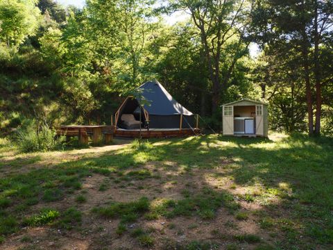 HÉBERGEMENT INSOLITE 6 personnes - Tente Inuit forêt