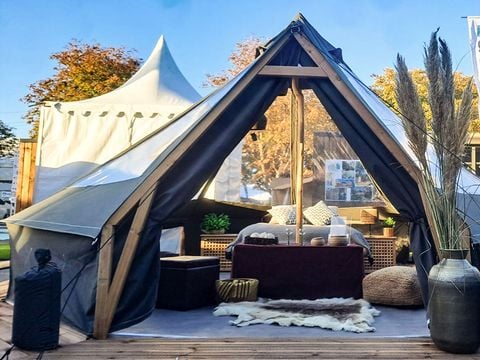 HÉBERGEMENT INSOLITE 4 personnes - Tente Inuit forêt