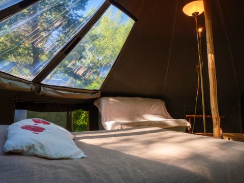 HÉBERGEMENT INSOLITE 2 personnes - Tente Inuit forêt