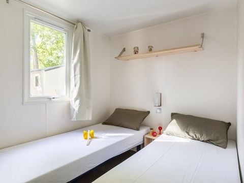 MOBILHOME 4 personnes - Classic | 2 Ch. | 4 Pers. | Terrasse Simple | 1 SDB