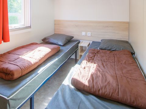 MOBILHOME 4 personnes - CONFORT - 2 Chambres - TV - sans terrasse