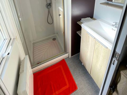 MOBILHOME 6 personnes - Mobil-Home - CONFORT - 3 Chambres - TV - avec terrasse semi couverte