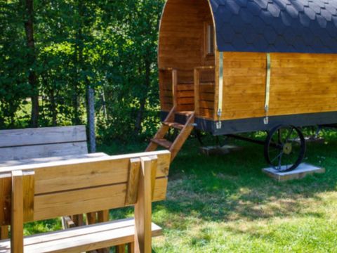 Tiny house 2 personnes - Tonneau ou Roulotte - INSOLITE NATURE - 1 Chambre - sans sanitaires, sans TV