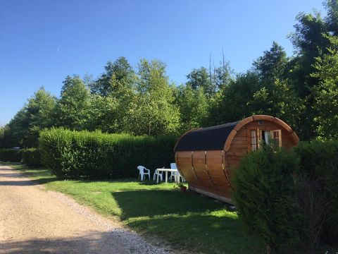 Tiny house 2 personnes - Tonneau ou Roulotte - INSOLITE NATURE - 1 Chambre - sans sanitaires, sans TV