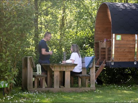 Tiny house 2 personnes - Tonneau ou Roulotte - INSOLITE NATURE - 1 Chambre - sans sanitaires, sans TV