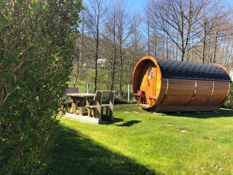 Tiny house 2 personnes - Tonneau ou Roulotte - INSOLITE NATURE - 1 Chambre - sans sanitaires, sans TV