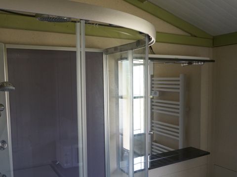 CHALET 4 personnes - 25m² / 2 chambres - Terrasse couverte