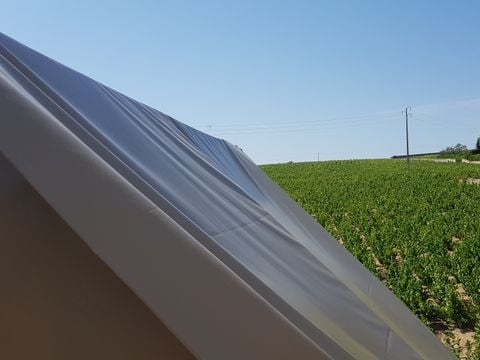 HÉBERGEMENT INSOLITE 2 personnes - La Petite Cadole HÉBERGEMENT INSOLITE 2 personnes - La Petite Cadole