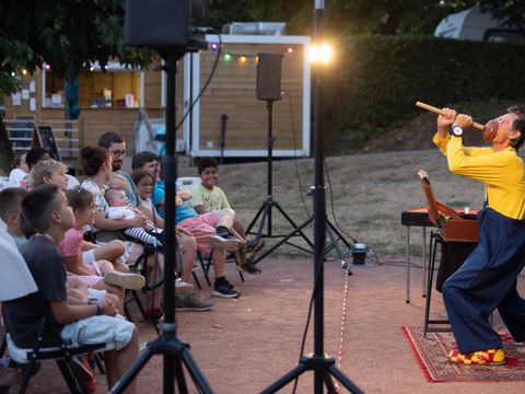 Camping La Grappe Fleurie - Camping Rhône