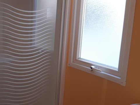 MOBILHOME 4 personnes - 24m2 - lits jumeaux