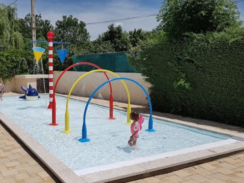 Camping Les Jardins d'Estavar - Camping Pyrenees-Orientales