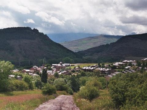 Camping Les Jardins d'Estavar - Camping Pyrénées-Orientales - Afbeelding N°2