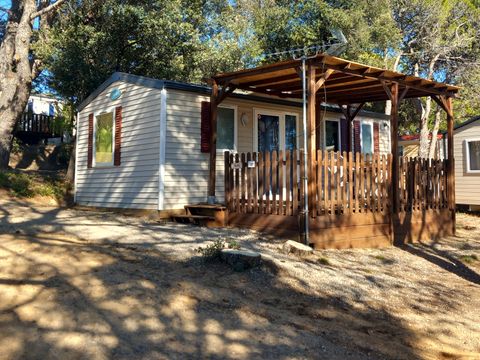 MOBILHOME 4 personnes - TOUT CONFORT - 2 chambres avec climatisation et TV - 28 m²