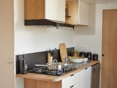 MOBILHOME 4 personnes - NEUF - 2 chambres avec climatisation, TV et lave-vaisselle - 31m²