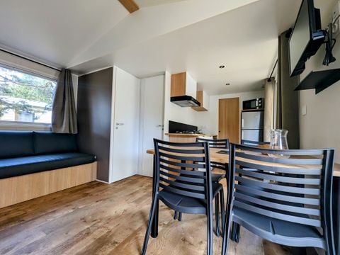 MOBILHOME 4 personnes - NEUF - 2 chambres avec climatisation, TV et lave-vaisselle - 31m²