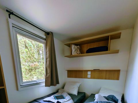 MOBILHOME 4 personnes - NEUF - 2 chambres avec climatisation, TV et lave-vaisselle - 31m²