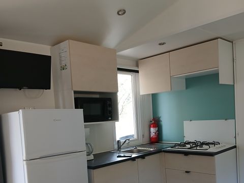 MOBILHOME 6 personnes - TOUT CONFORT - 3 chambres avec climatisation et TV - 30m²