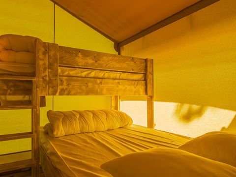 Tente en toile et en bois 5 personnes - SLOW LODGE - sans sanitaire