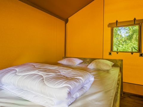 Tente en toile et en bois 5 personnes - SLOW LODGE - sans sanitaire