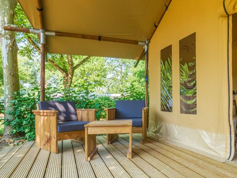 Tente en toile et en bois 5 personnes - SLOW LODGE - sans sanitaire