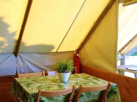 Tente en toile et en bois 5 personnes - ECOLODGE STANDARD sans sanitaires 20 m²